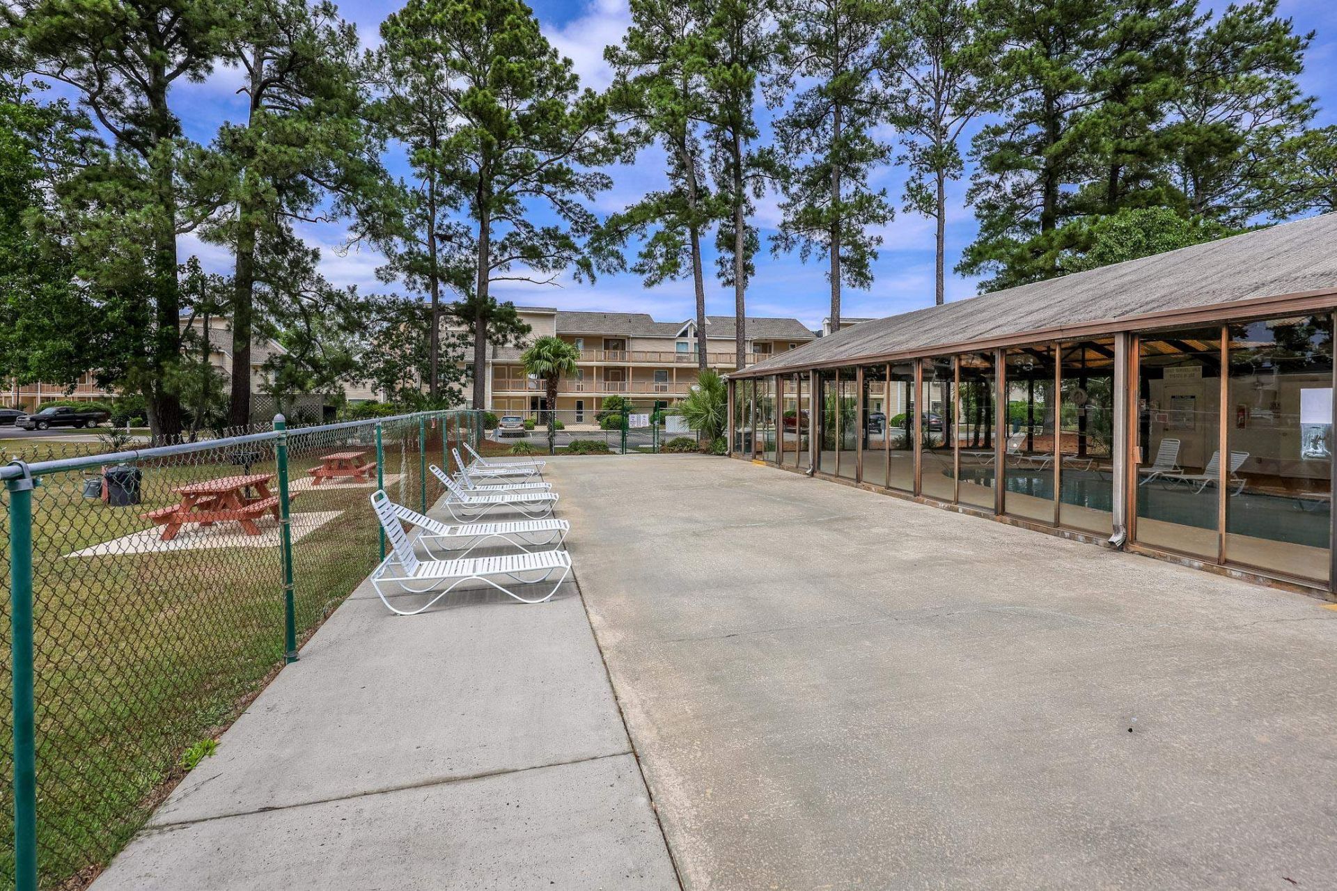 1095 Plantation Dr. W  Photo 22