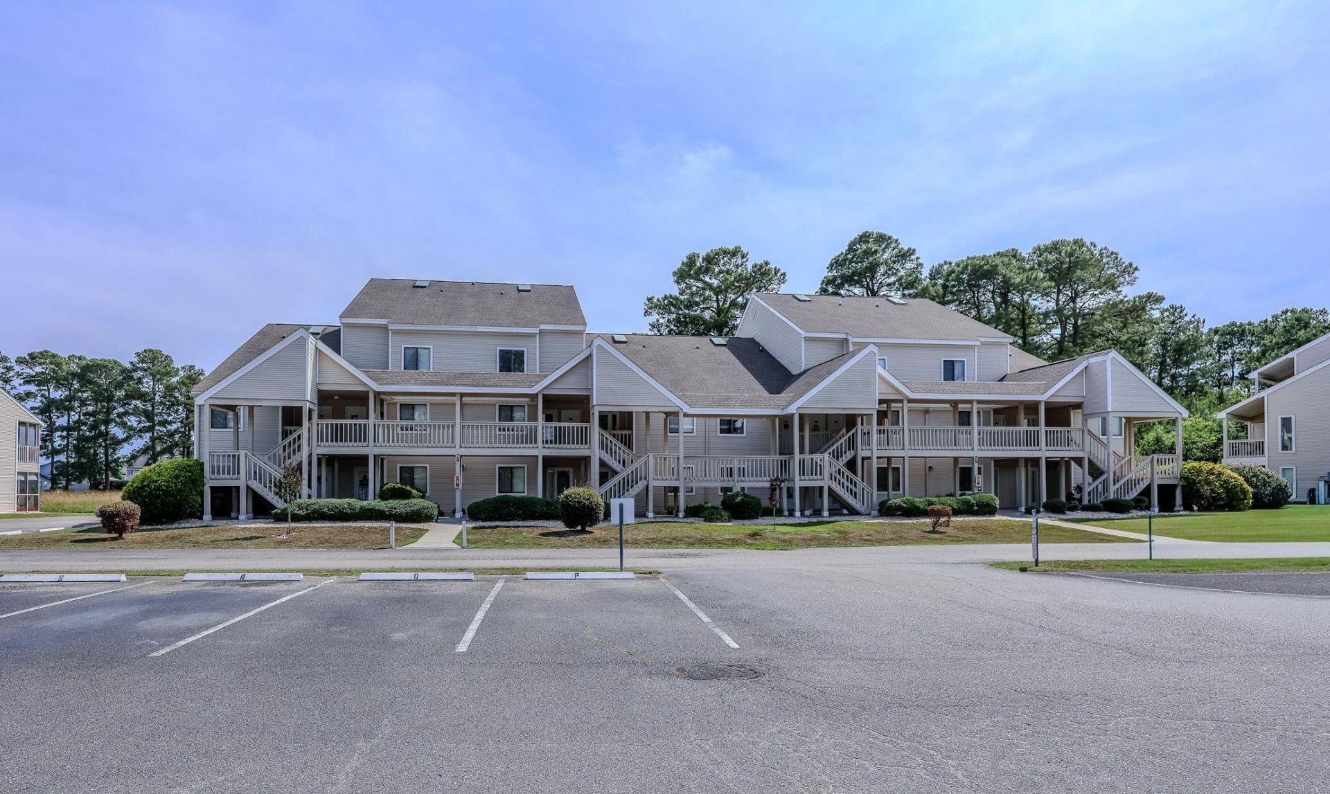 1095 Plantation Dr. W  Photo 24
