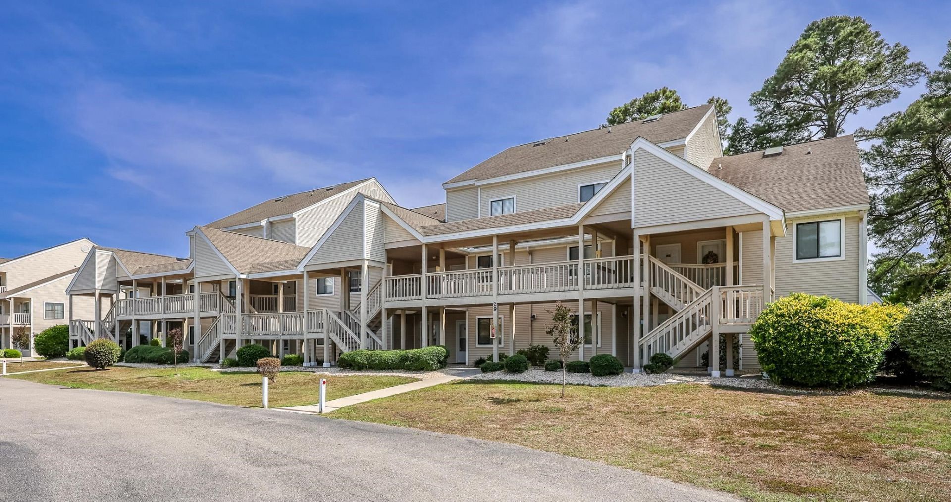 1095 Plantation Dr. W  Photo 25