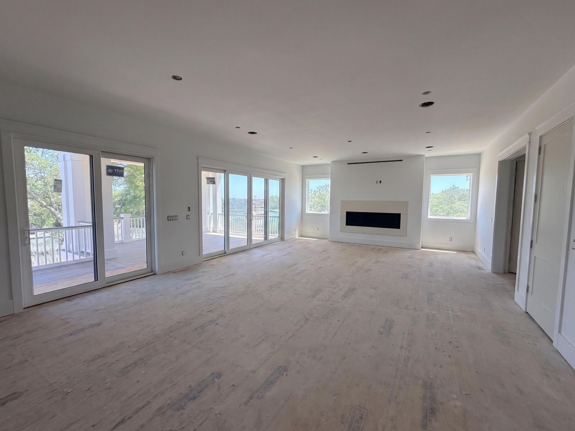 165 Melton Ave.  Photo 5