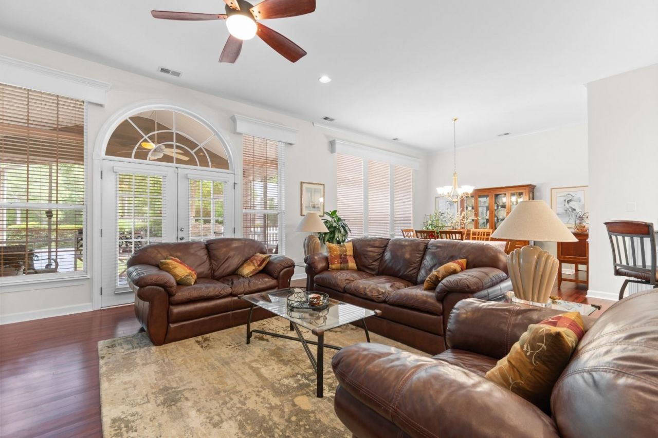4513 Firethorne Dr.  Photo 10