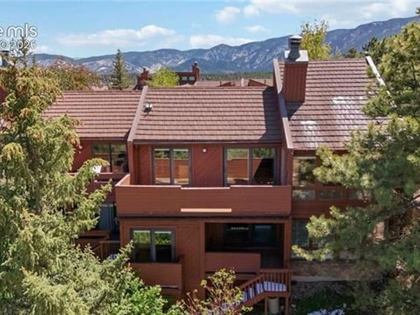 4535 Sentinel Rock , Larkspur, CO 80118