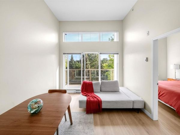 1550 Church Ave, Unit #403, Saanich, BC V8P 2H1