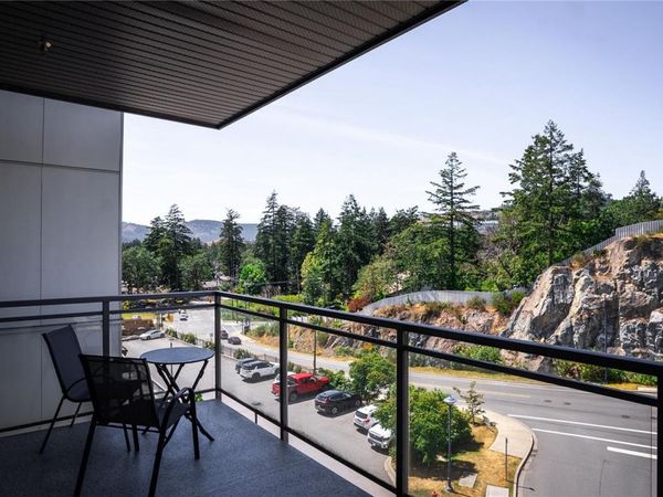 967 Whirlaway Cres, Unit #412, Langford, BC V9B 0Y1