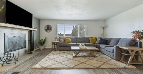 701 Bowman Drive, Reno, NV 89503 Photo
