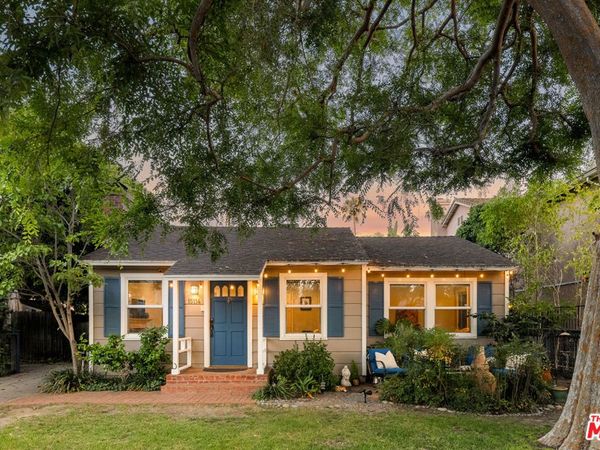 15114 Hesby Street, Sherman Oaks, CA 91403