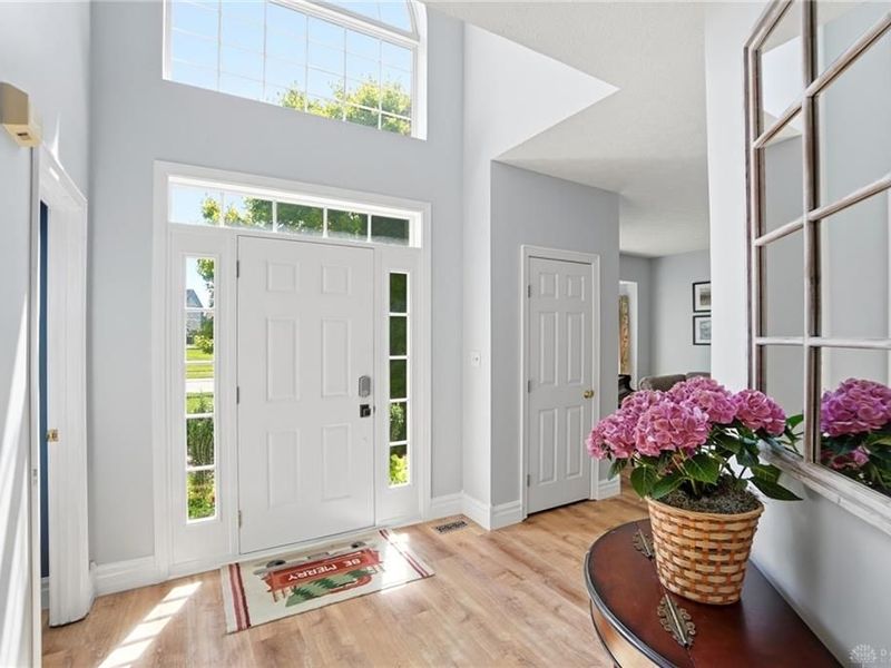 77 W Waterbury Drive, Springboro, OH 45066 Photo 6