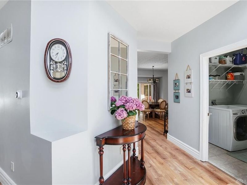 77 W Waterbury Drive, Springboro, OH 45066 Photo 7