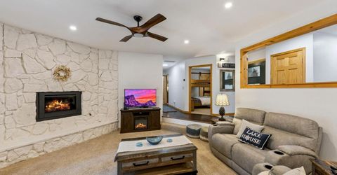 3118 Deer Trail, South Lake Tahoe, CA 96150 Photo