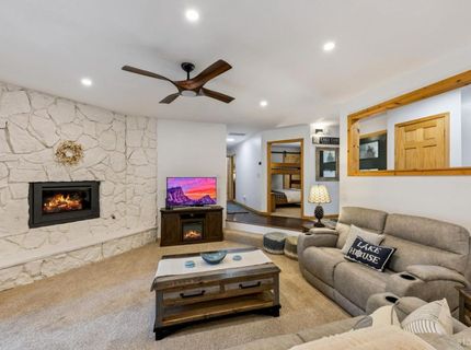 3118 Deer Trail, South Lake Tahoe, CA 96150 Photo