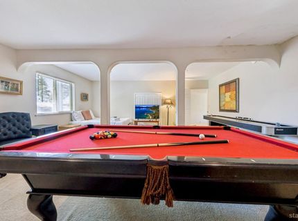 352 Heather Circle, South Lake Tahoe, CA 96150 Photo