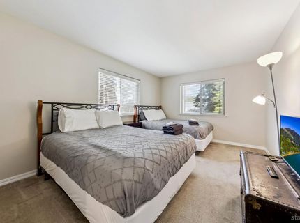 352 Heather Circle, South Lake Tahoe, CA 96150 Photo