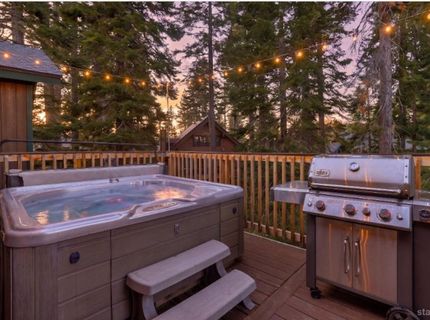 352 Heather Circle, South Lake Tahoe, CA 96150 Photo