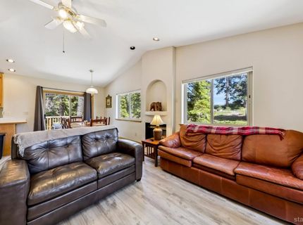 352 Heather Circle, South Lake Tahoe, CA 96150 Photo