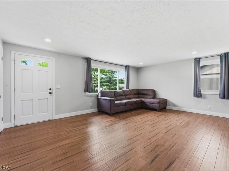 6006 Lake O Springs Avenue NW, Canton, OH 44718 Photo 11