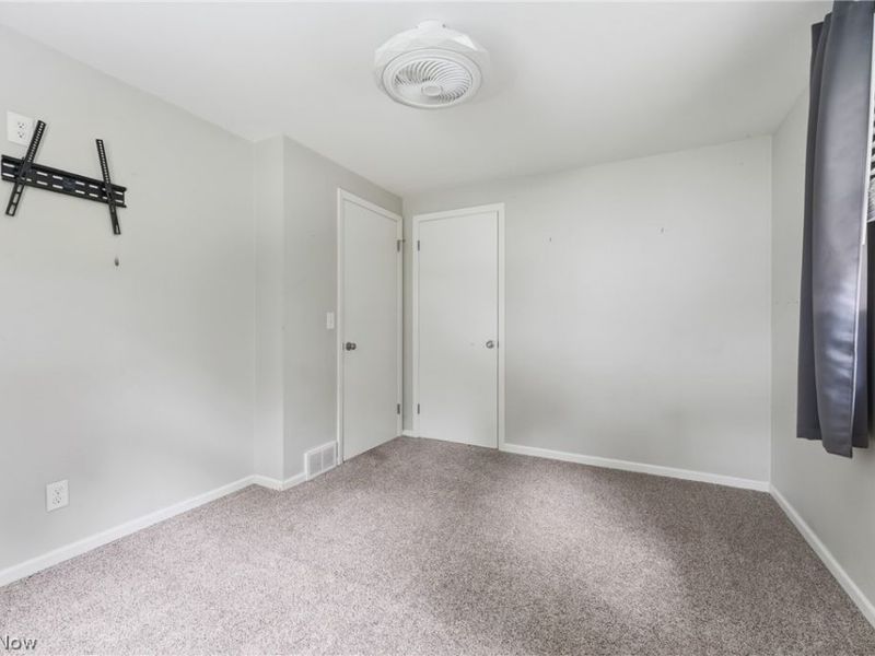 6006 Lake O Springs Avenue NW, Canton, OH 44718 Photo 17