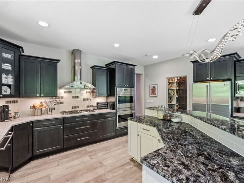 7230 Brighton Park Court, Chagrin Falls, OH 44023 Photo 11