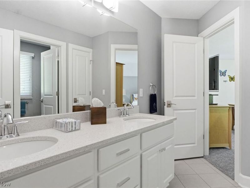 7230 Brighton Park Court, Chagrin Falls, OH 44023 Photo 32