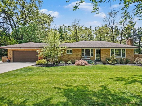 5525 Dowling Street, Montague, MI 49437