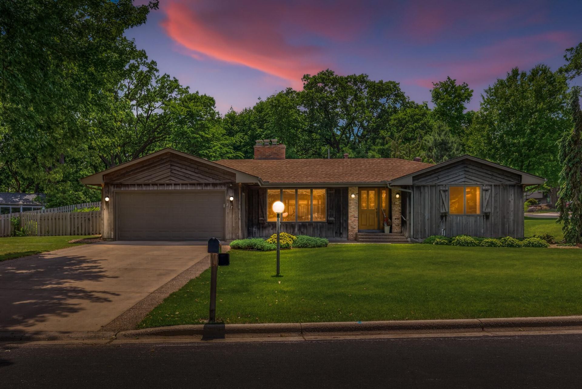 217 Arbor Lane , Burnsville, MN 55337