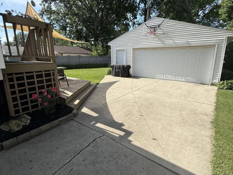 690 W Lane Avenue, Lima, OH 45801 Photo 16