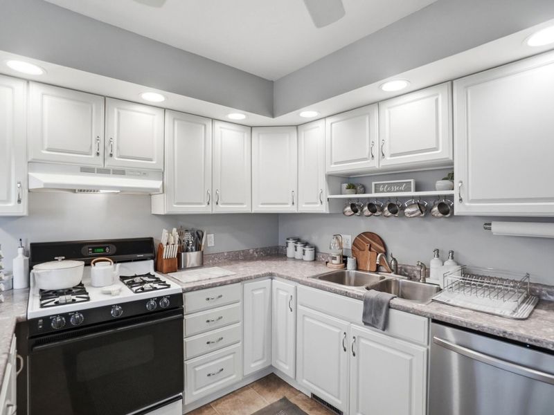 690 W Lane Avenue, Lima, OH 45801 Photo 18