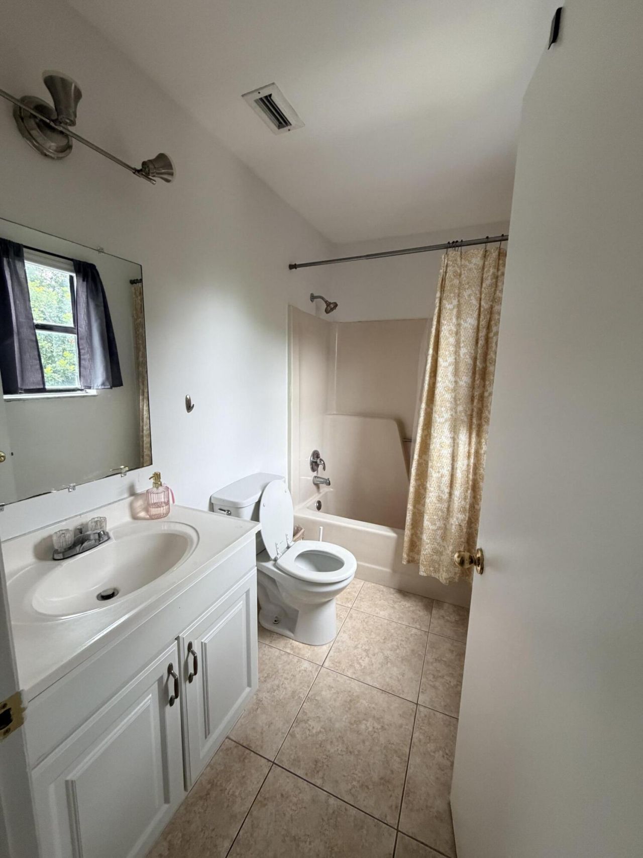 27 Crossings Circle, Unit H, Boynton Beach, FL 33435 Photo