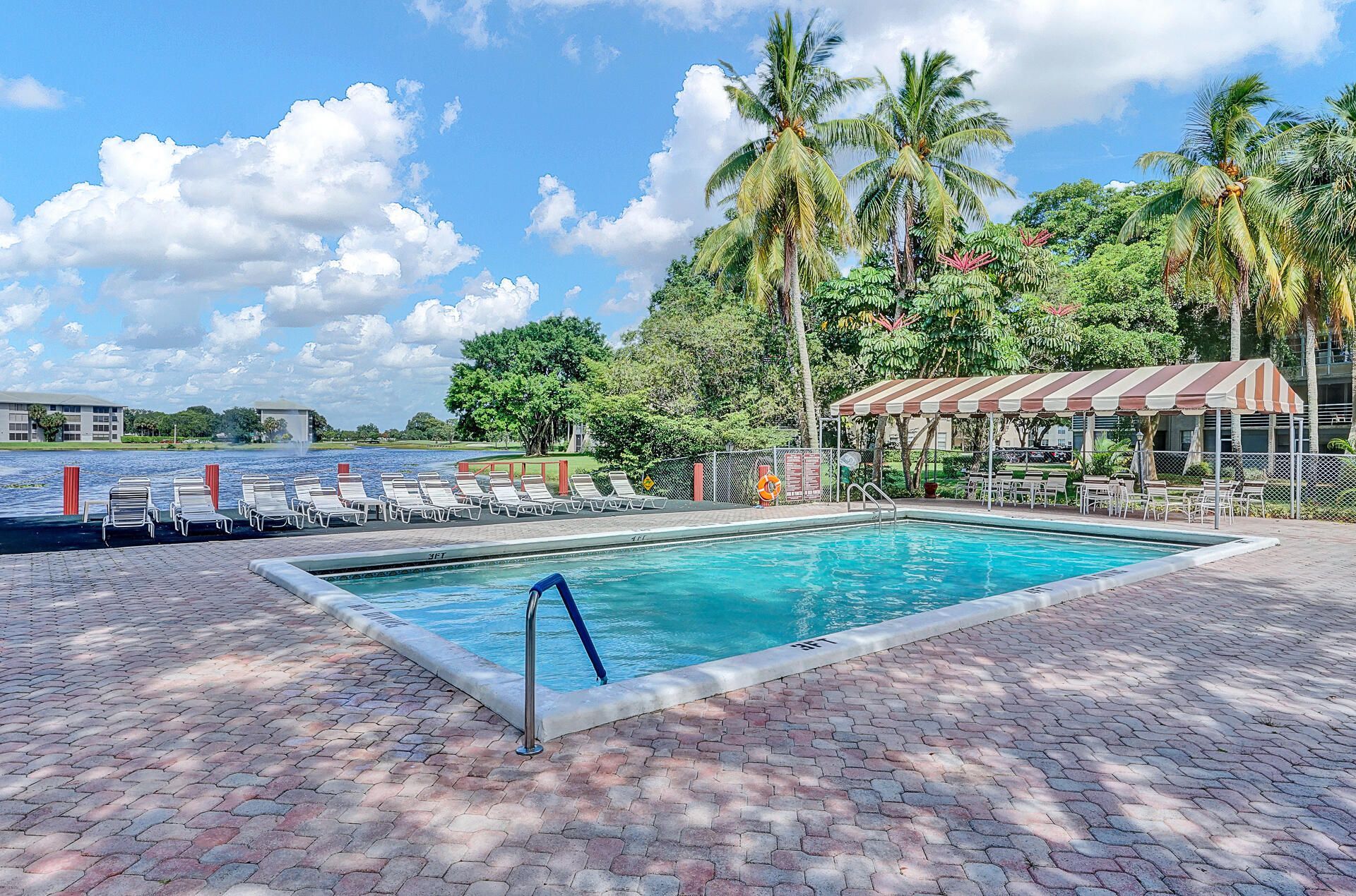 9460 Poinciana Place, Unit 101, Davie, FL 33324 Photo