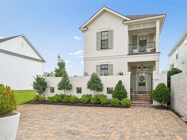 564 BOCAGE Court , Covington, LA 70433