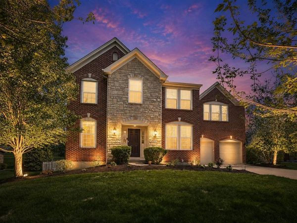 8640 Treeline Drive, Florence, KY 41042