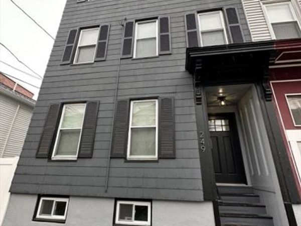 249 Everett St, Unit 2, Boston, MA 02128