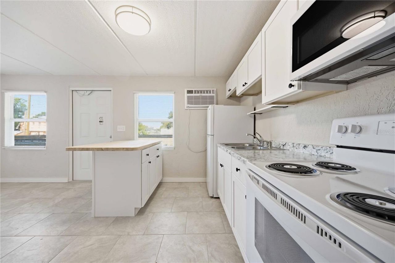 419 Grapefruit Avenue, Unit 2A, Sebring, FL 33870 Photo