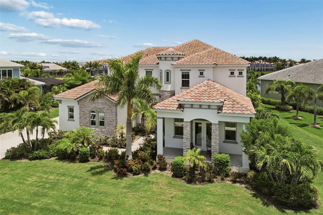 823 Manns Harbor Drive , Apollo Beach, FL 33572 Main Photo