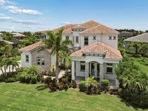 823 MANNS HARBOR DRIVE , APOLLO BEACH, FL 33572