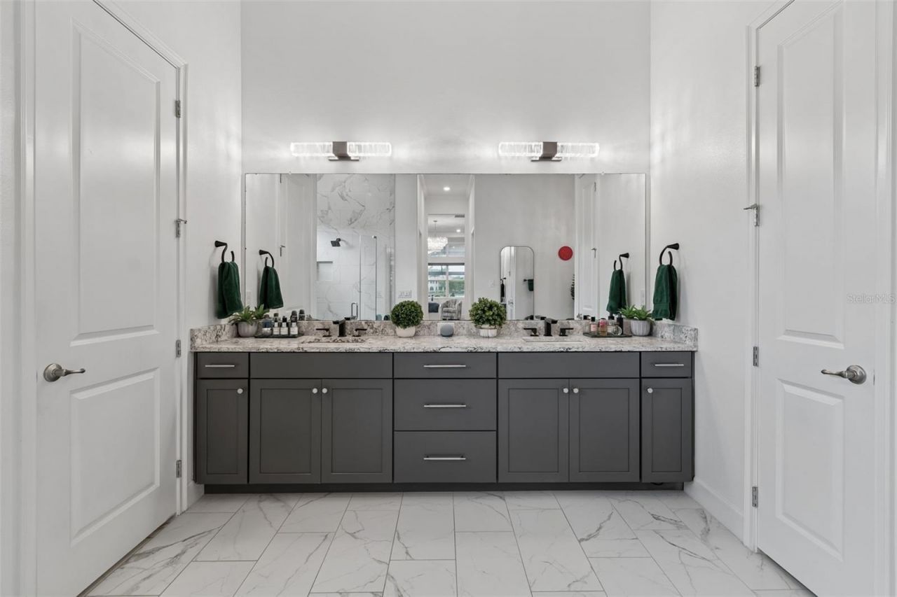 823 Manns Harbor Drive, Apollo Beach, FL 33572 Photo