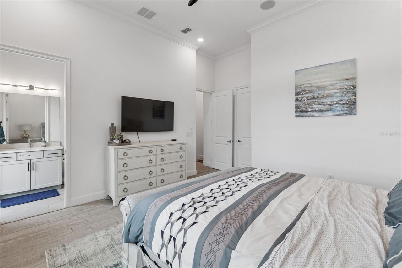 823 Manns Harbor Drive, Apollo Beach, FL 33572 Photo