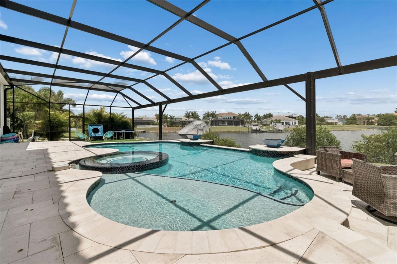 823 Manns Harbor Drive, Apollo Beach, FL 33572 Photo