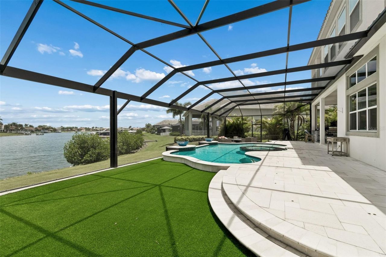 823 Manns Harbor Drive, Apollo Beach, FL 33572 Photo