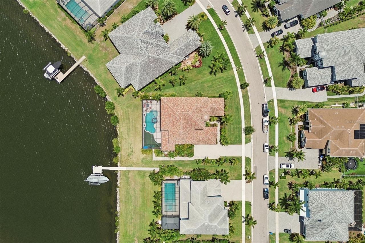 823 Manns Harbor Drive, Apollo Beach, FL 33572 Photo
