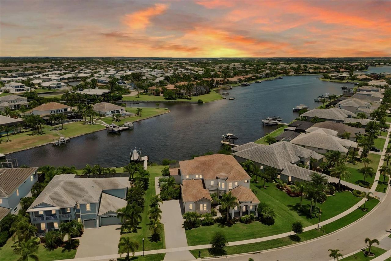 823 Manns Harbor Drive, Apollo Beach, FL 33572 Photo