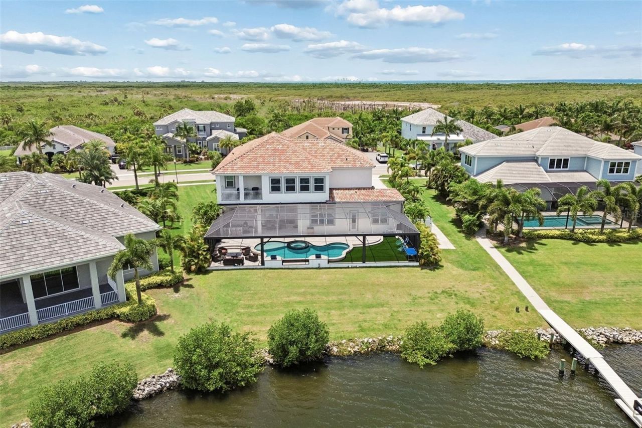 823 Manns Harbor Drive, Apollo Beach, FL 33572 Photo