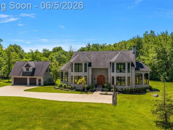 62502 Wayfaring Road, Ray Twp, MI 48096