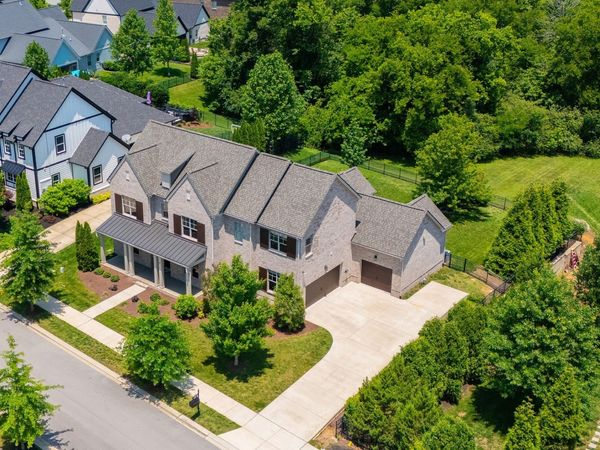 513 Central Dr, Franklin, TN 37064