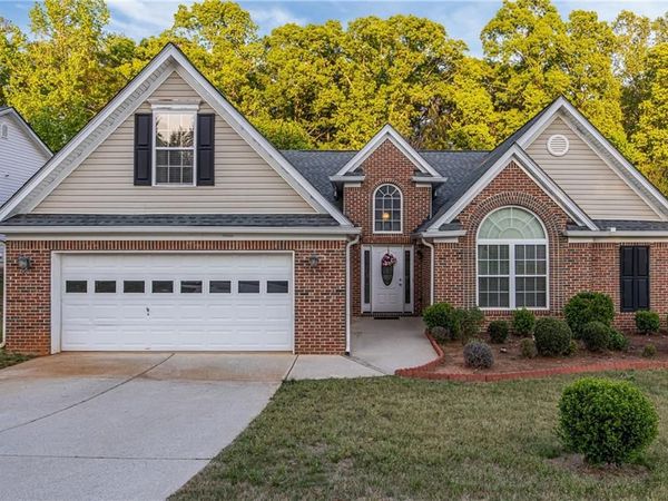 190 Meadowbrook Court , Covington, GA 30016