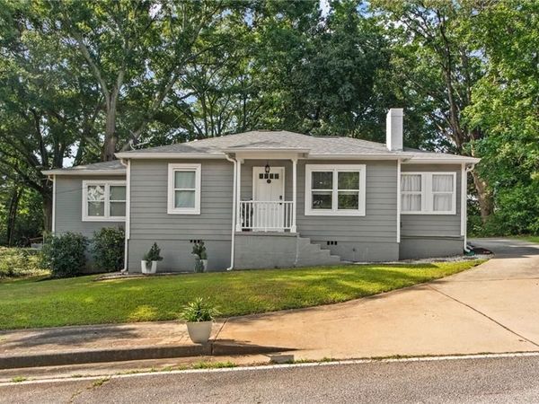 3465 Woodlawn Circle , Tucker, GA 30084