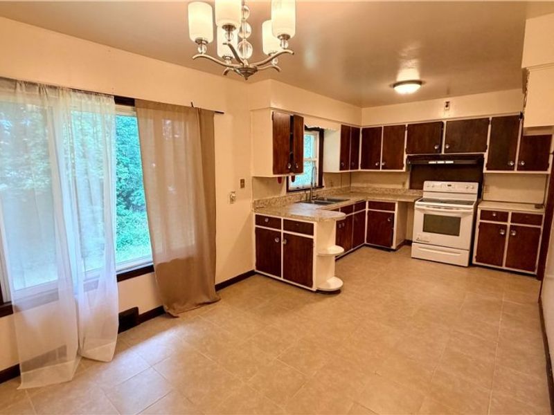 1101 Fess Avenue, Akron, OH 44307 Photo 3