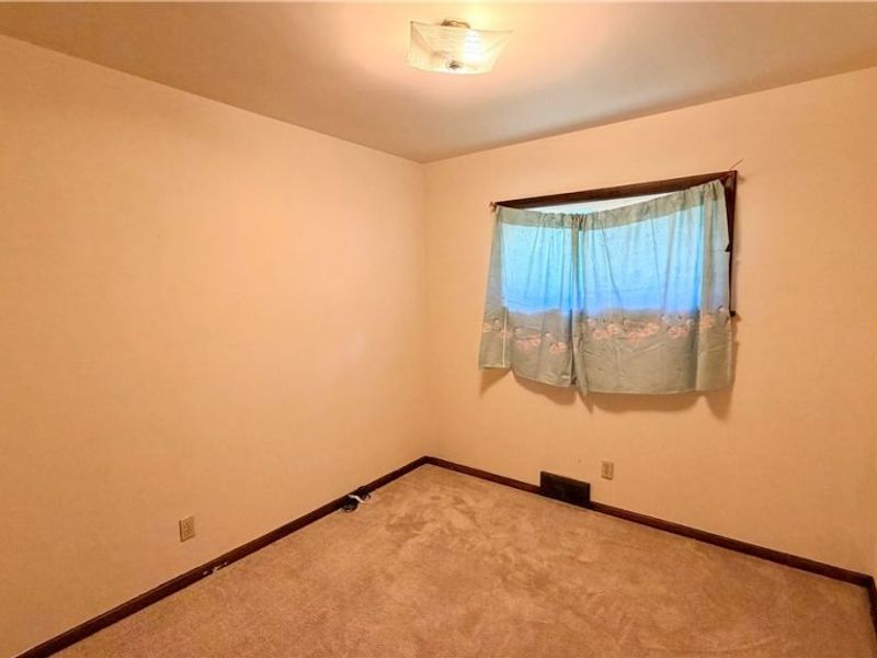 1101 Fess Avenue, Akron, OH 44307 Photo 6