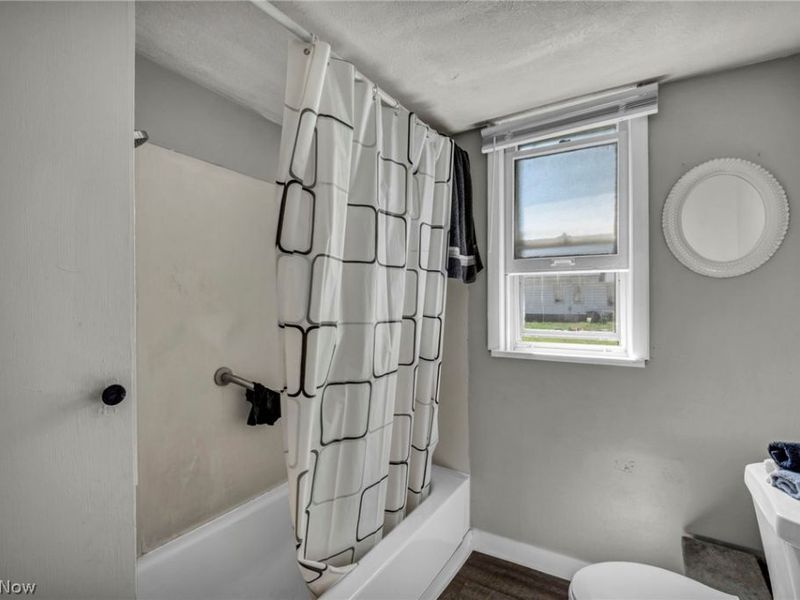 3502 Carlyle Avenue, Cleveland, OH 44109 Photo 29