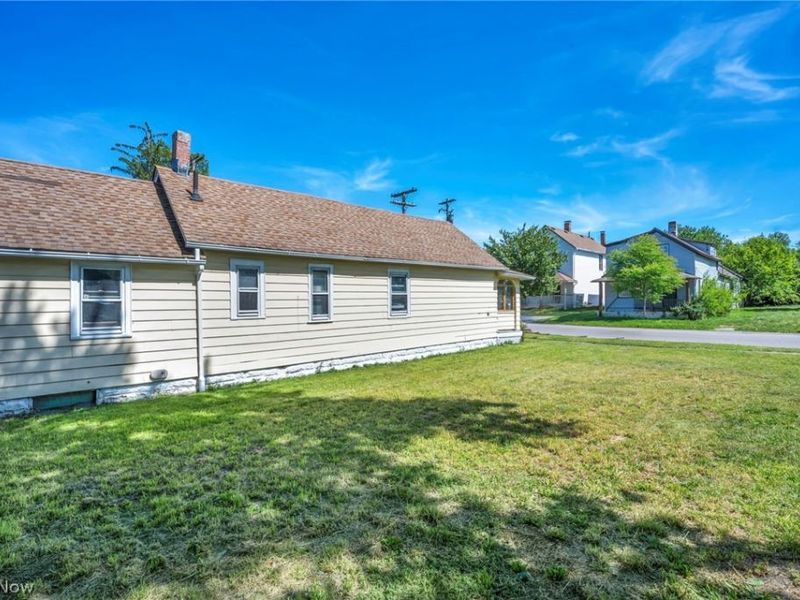 3502 Carlyle Avenue, Cleveland, OH 44109 Photo 8