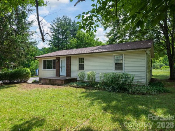 25 Moody Road , Asheville, NC 28806